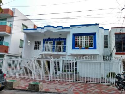 Casa En Venta En Barranquilla En El Recreo V43567, 483 mt2, 10 habitaciones