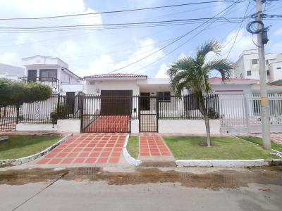 Casa En Venta En Barranquilla En Bellavista V52260, 267 mt2, 5 habitaciones