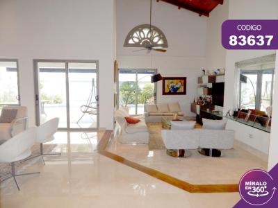 Casa En Venta En Barranquilla En El Golf V146055, 496 mt2, 3 habitaciones