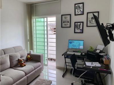 CASA EN VENTA, 109 mt2, 3 habitaciones