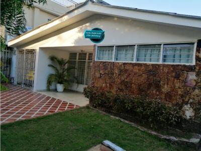 CASA EN VENTA, 350 mt2, 3 habitaciones