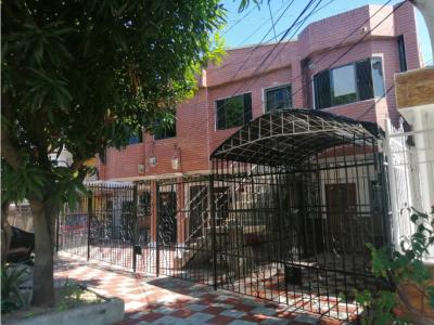Casa Multifamiliar con 6 apartamentos en Barrio Modelo, 480 mt2, 12 habitaciones