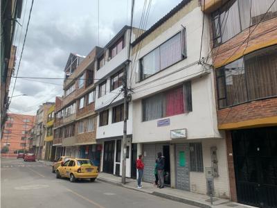 Venta casa en Andalucía sector 2, 219 mt2, 9 habitaciones