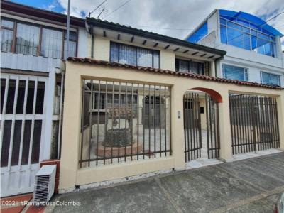 Casa en  Modelia(Bogota) RAH CO: 24-766, 208 mt2, 4 habitaciones