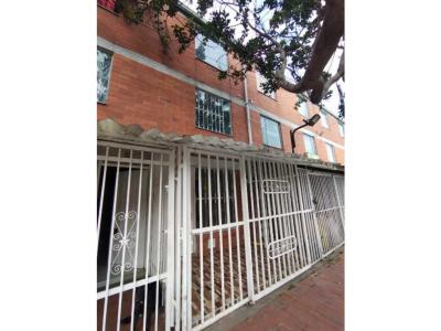 Venta de casa en Bogotá bosa el recreo, 72 mt2, 4 habitaciones