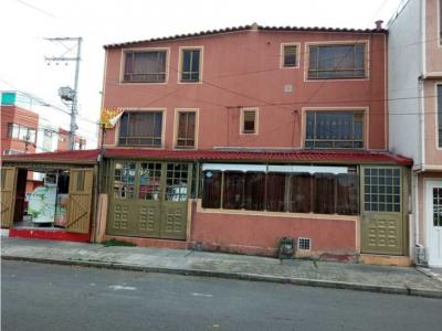 Casa en venta Bogotá, villa mayor, 399 mt2, 6 habitaciones