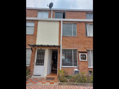 Vendo casa en Bolivia- Bogota, 81 mt2, 3 habitaciones