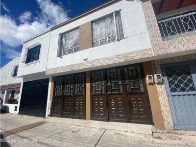 Casa en  El Madrigal(Bogota) RAH CO: 23-893, 147 mt2, 4 habitaciones
