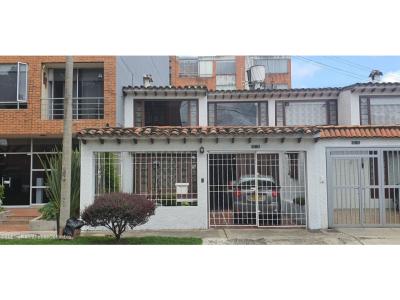 Vendo Casa en  Nueva Autopista(Bogota)S.G. 23-208, 280 mt2, 4 habitaciones