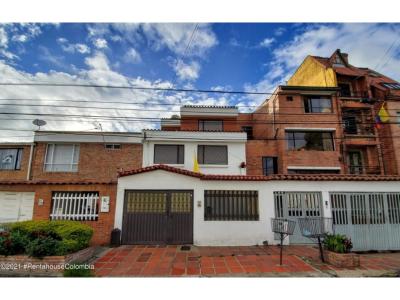 Casa en  La Floresta(Bogota) RAH CO: 23-1001, 246 mt2, 5 habitaciones