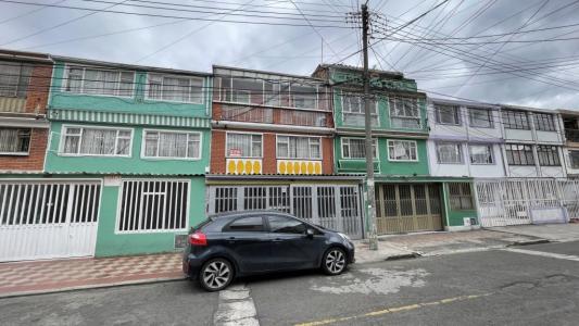 Casa En Venta En Bogota En Bonanza V55439, 360 mt2, 8 habitaciones