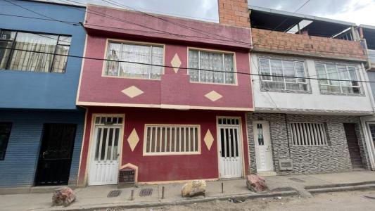 Casa En Venta En Bogota En Perpetuo Socorro V55475, 180 mt2, 6 habitaciones