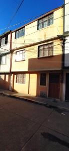 Casa En Venta En Bogota En Florida Blanca V57579, 330 mt2, 8 habitaciones