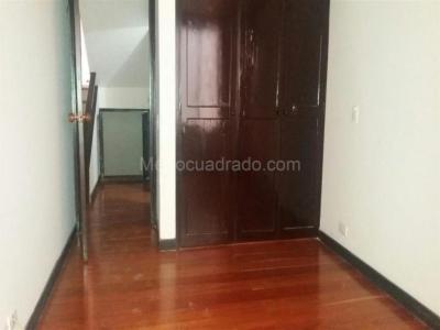 Casa En Venta En Bogota En Chico Norte V72415, 145 mt2, 4 habitaciones
