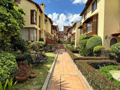 Casa En Venta En Bogota En Santa Coloma Usaquen V74143, 181 mt2, 4 habitaciones