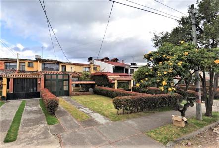Casa En Venta En Bogota En Andes Norte V75319, 270 mt2, 4 habitaciones