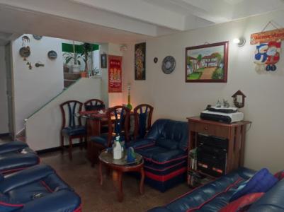 Venta De Casas En Bogota, 55 mt2, 2 habitaciones