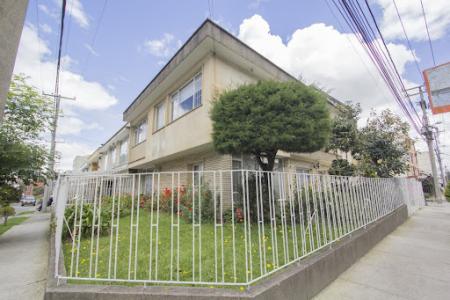Venta De Casas En Bogota, 283 mt2, 4 habitaciones