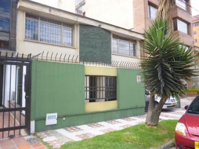 Venta De Casas En Bogota, 240 mt2, 4 habitaciones