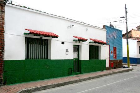 Venta De Casas En Bogota, 455 mt2, 6 habitaciones