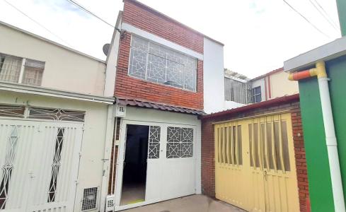 Casa En Venta En Bogota En La Espanola V80130, 145 mt2, 3 habitaciones