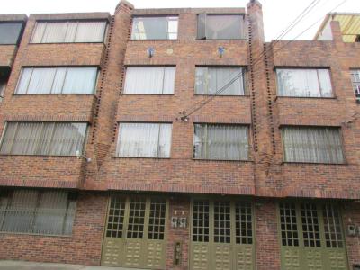 Casa En Venta En Bogota V8958, 70 mt2, 5 habitaciones