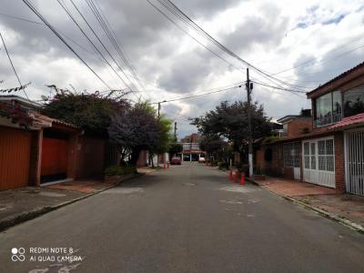 Casa En Venta En Bogota V9144, 363 mt2, 5 habitaciones