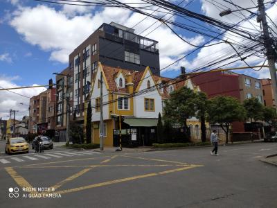 Casa En Venta En Bogota V9239, 260 mt2, 5 habitaciones