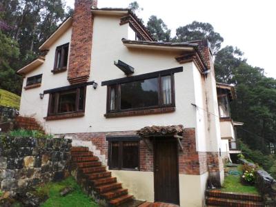 Casa En Venta En Bogota En Lijaca V9340, 340 mt2, 3 habitaciones