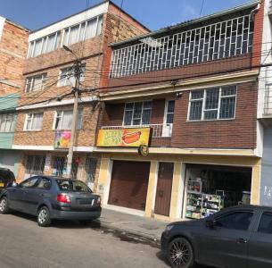 Casa En Venta En Bogota En Venecia Tunjuelito V45678, 344 mt2, 5 habitaciones