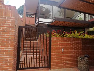 Casa En Venta En Bogota En Brantevilla Sotileza V72442, 650 mt2, 4 habitaciones