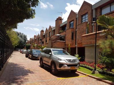 Casa En Venta En Bogota V30773, 203 mt2, 3 habitaciones