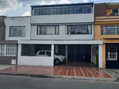 Casa En Venta En Bogota V31680, 350 mt2, 4 habitaciones