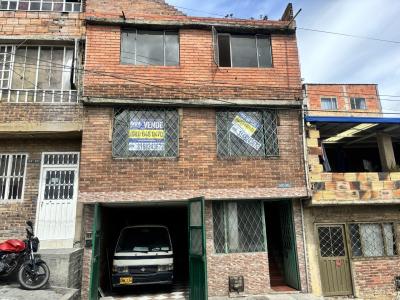 Casa En Venta En Bogota V132330, 220 mt2, 6 habitaciones