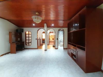 Casa En Venta En Bogota En Torremolinos V139028, 220 mt2, 4 habitaciones