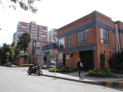 Casa En Venta En Bogota En San Cipriano V154375, 88 mt2, 3 habitaciones