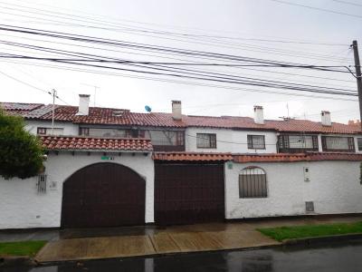 Casa En Venta En Bogota En Floresta Norte V157039, 240 mt2, 6 habitaciones