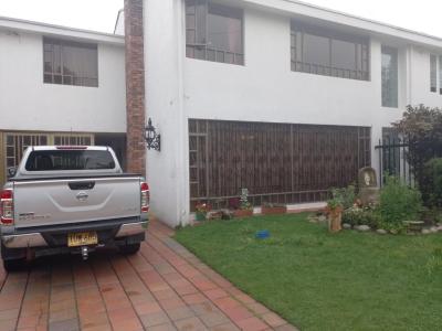 Casa En Venta En Bogota En San Nicolas V158521, 286 mt2, 4 habitaciones