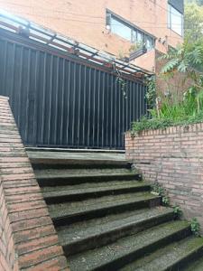 Venta De Casas En Bogota, 302 mt2, 4 habitaciones