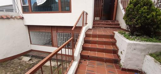 Venta De Casas En Bogota, 235 mt2, 4 habitaciones