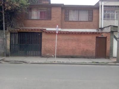 Venta De Casas En Bogota, 288 mt2, 4 habitaciones