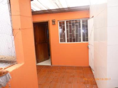 Venta De Casas En Bogota, 226 mt2, 5 habitaciones