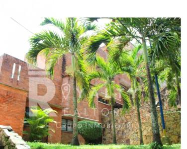 Casa En Venta En Bucaramanga V42531, 280 mt2, 4 habitaciones