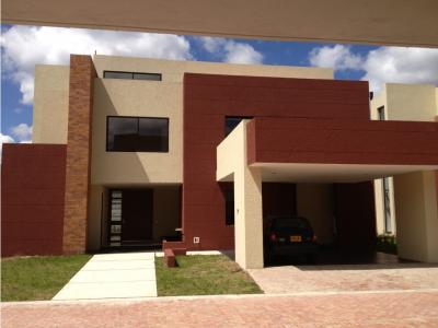 Hermosa Casa Para La Venta, Condominio Campestre, Club House, Cajicá, 376 mt2, 4 habitaciones