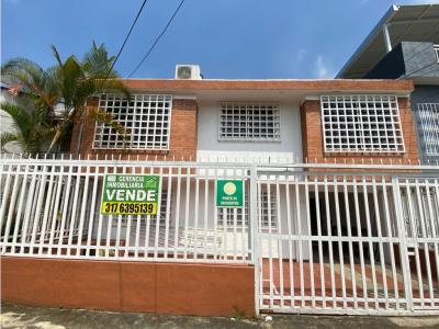 CAPRI CASA / ESPECTACULAR IDEL NEGOCIO COMERCIAL , 235 mt2, 5 habitaciones