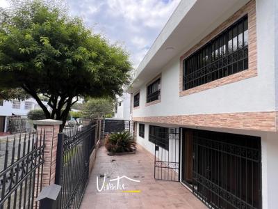 Casa En Venta En Cali En Nueva Tequendama V62386, 261 mt2, 4 habitaciones