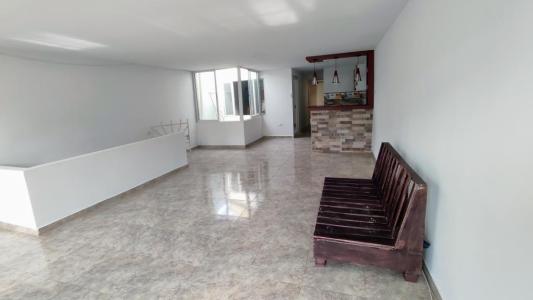 Casa En Venta En Cali En Las Granjas V14539, 300 mt2, 7 habitaciones