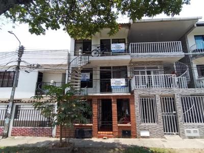 Casa En Venta En Cali V100128, 180 mt2, 9 habitaciones