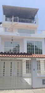 Casa En Venta En Cali En Caney V108789, 240 mt2, 4 habitaciones