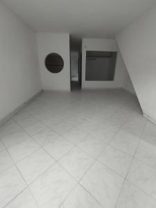 Casa En Venta En Cali En Ciudad Cordoba V138730, 225 mt2, 8 habitaciones